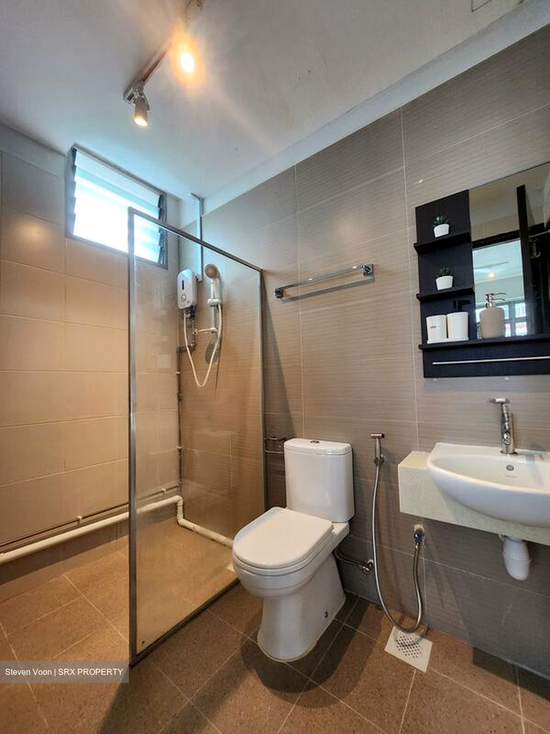 Boon Lay Drive (D22), Apartment #523547941